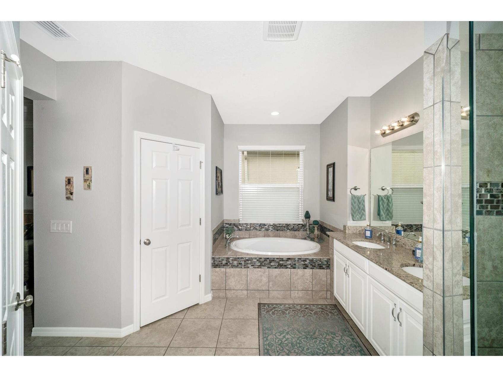 5958 Anise Drive Sarasota FL 34238 A4684465 image32