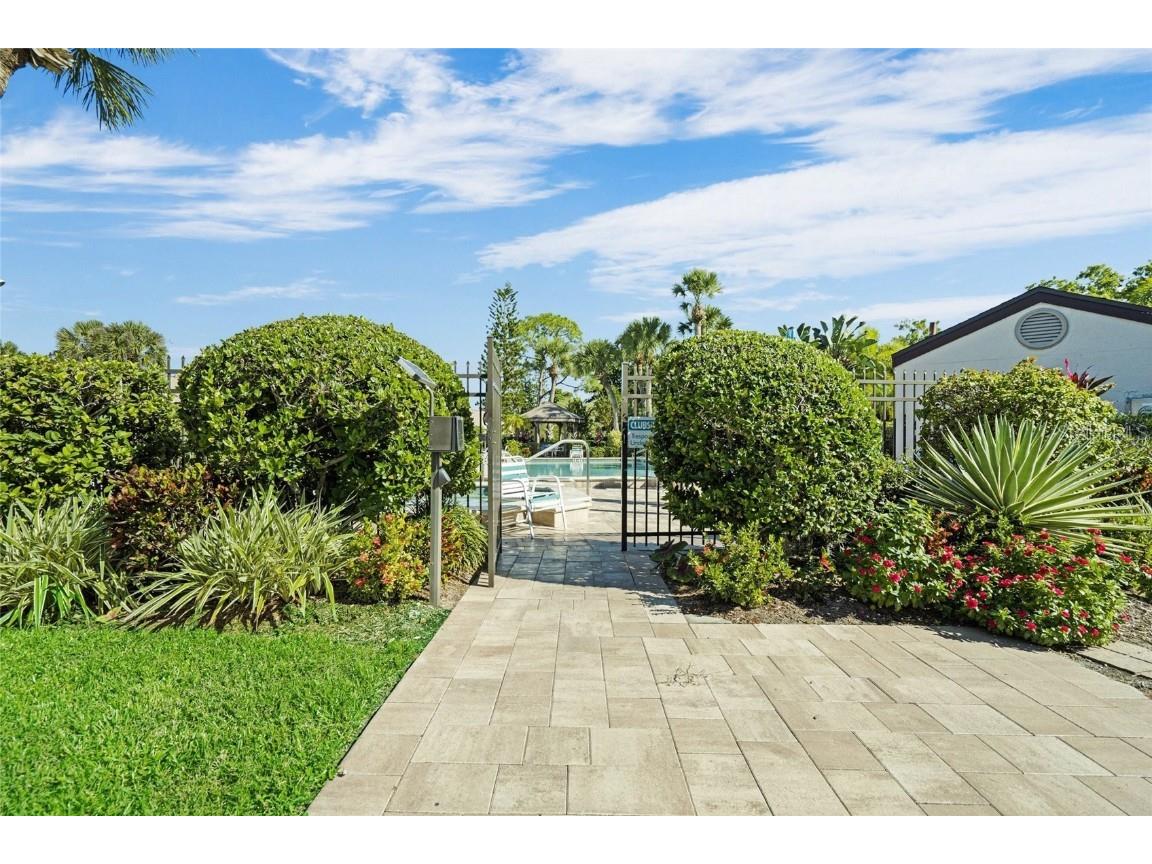 5958 Clubside Drive Sarasota FL 34243 A4673988 image36