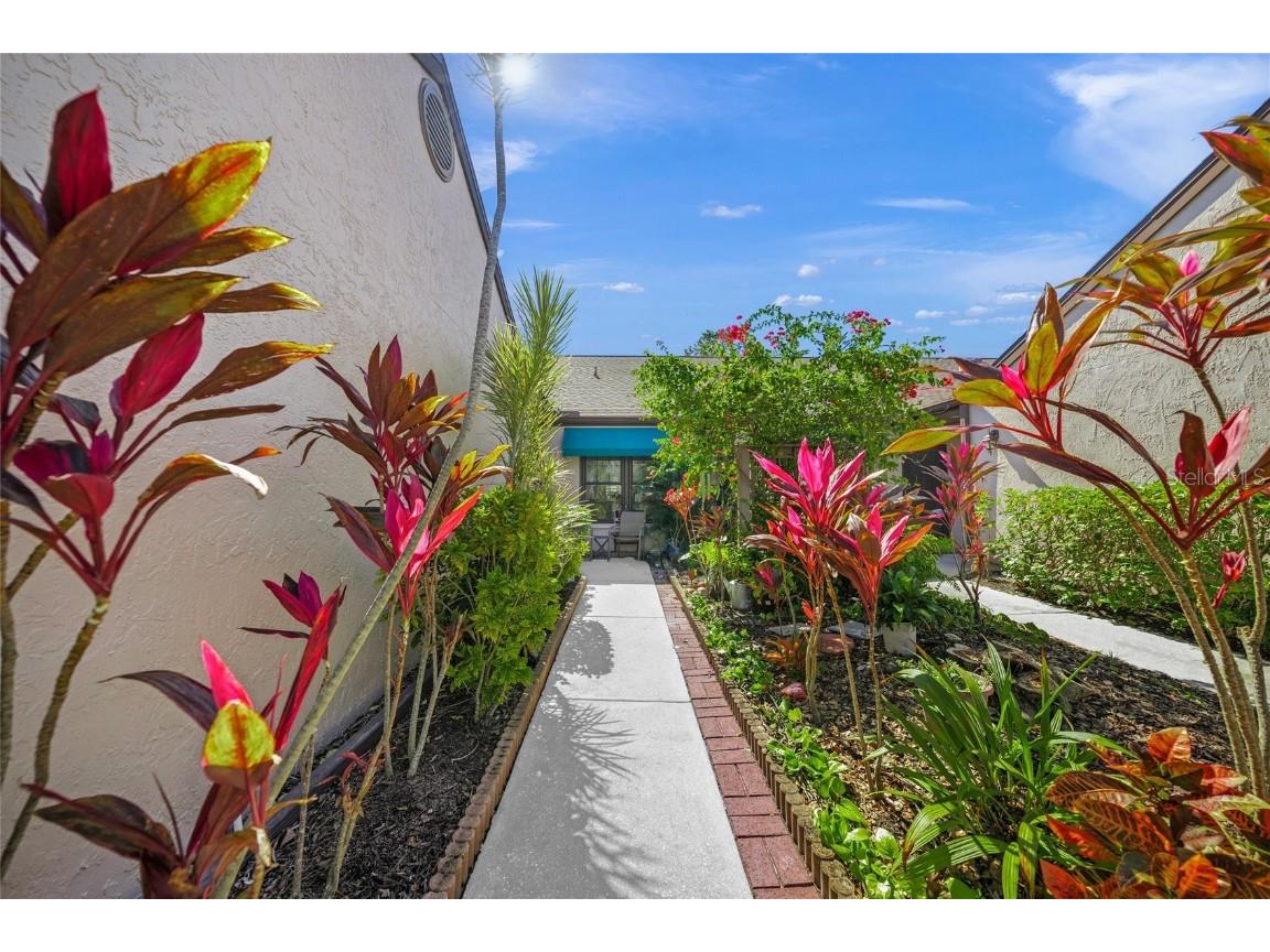 5958 Clubside Drive Sarasota FL 34243 A4673988 image6