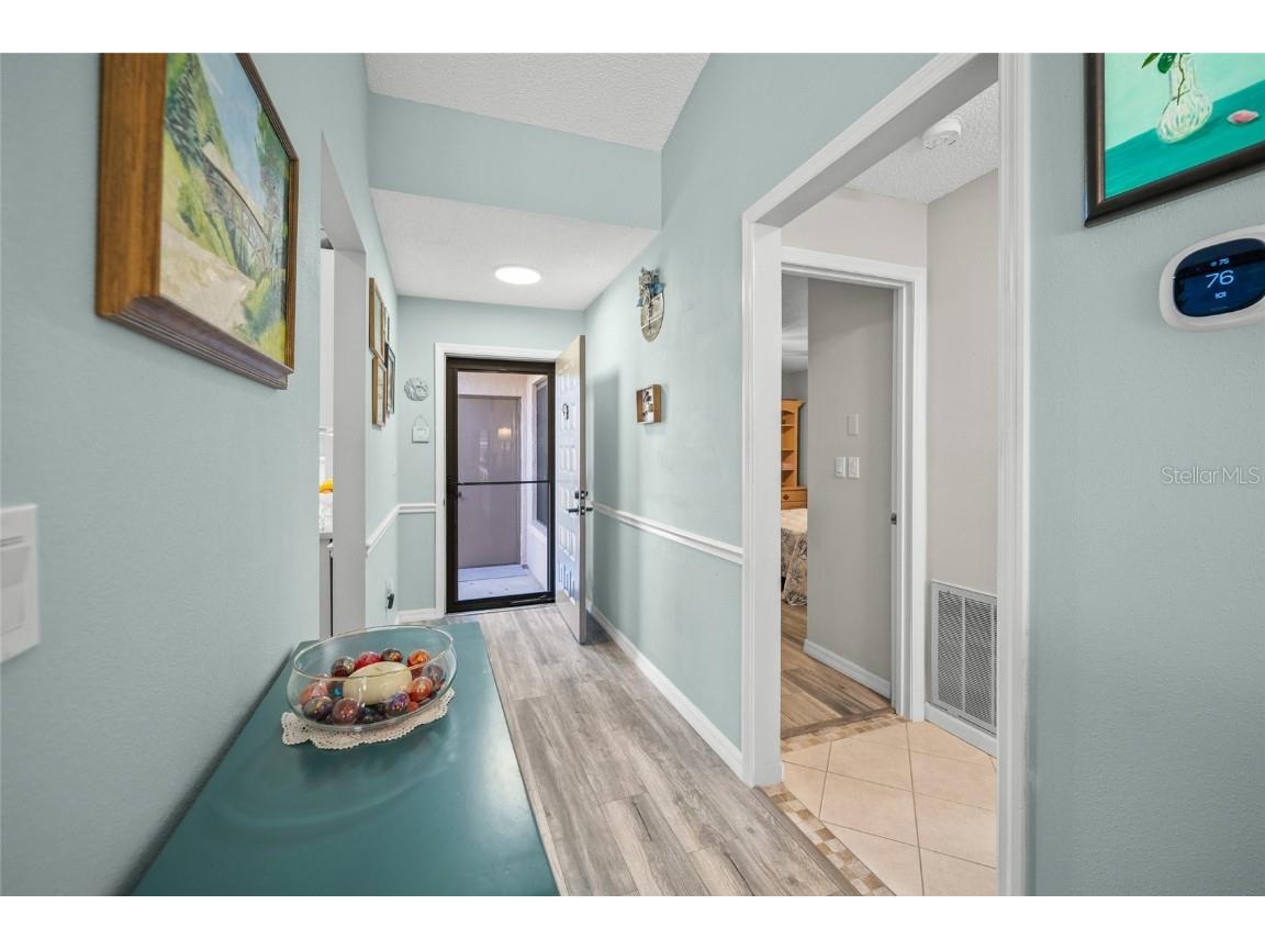 5958 Clubside Drive Sarasota FL 34243 A4673988 image8