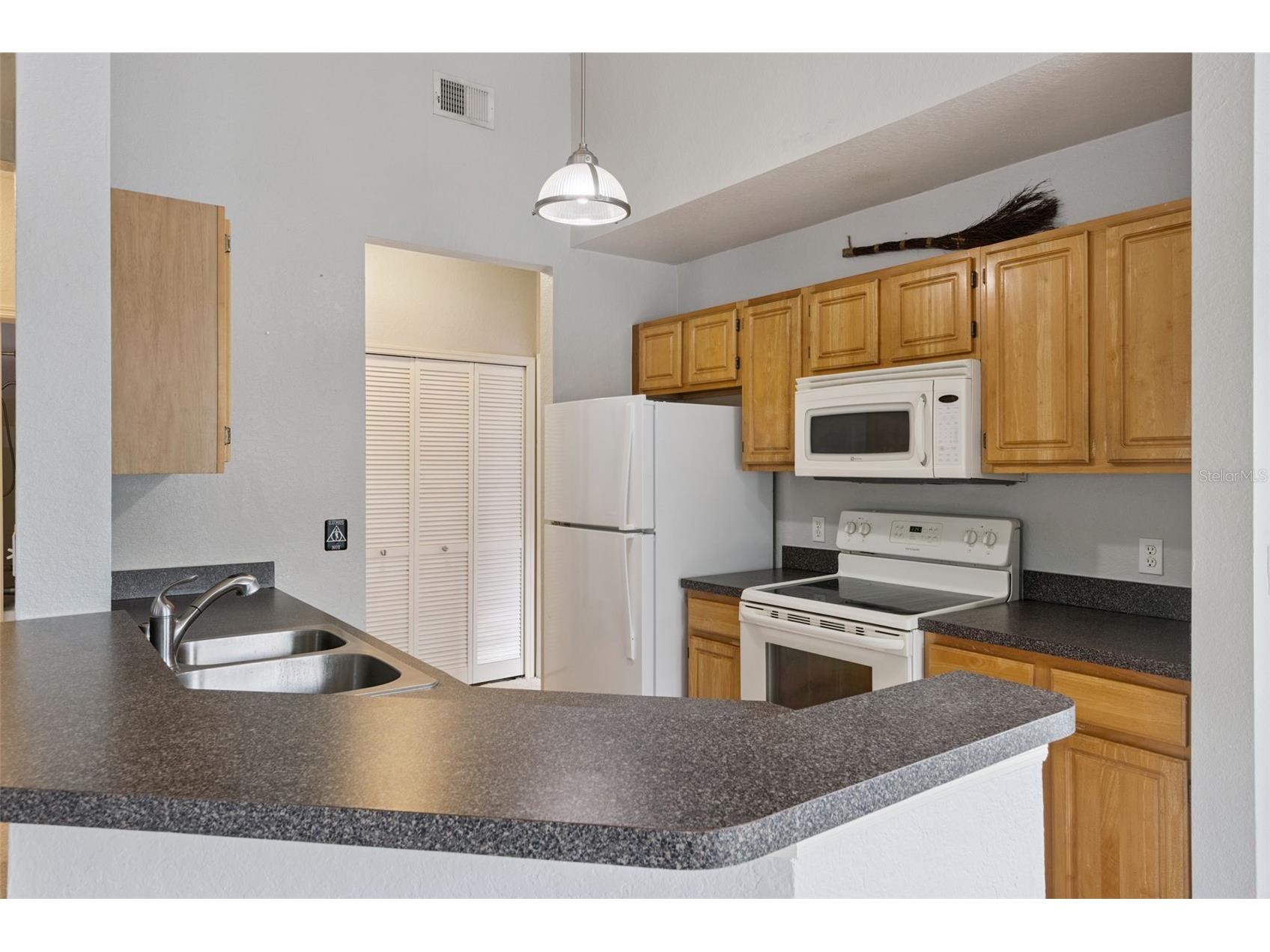 5959 Westgate Drive #1527 Orlando FL 32835 O6414317 image11