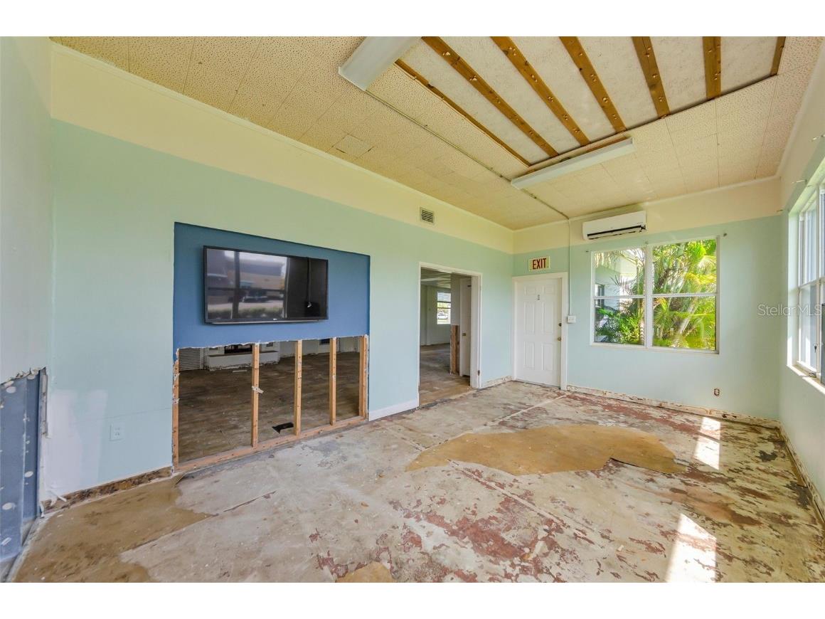 596 Baywood Drive N Dunedin FL 34698 TB8437798 image20