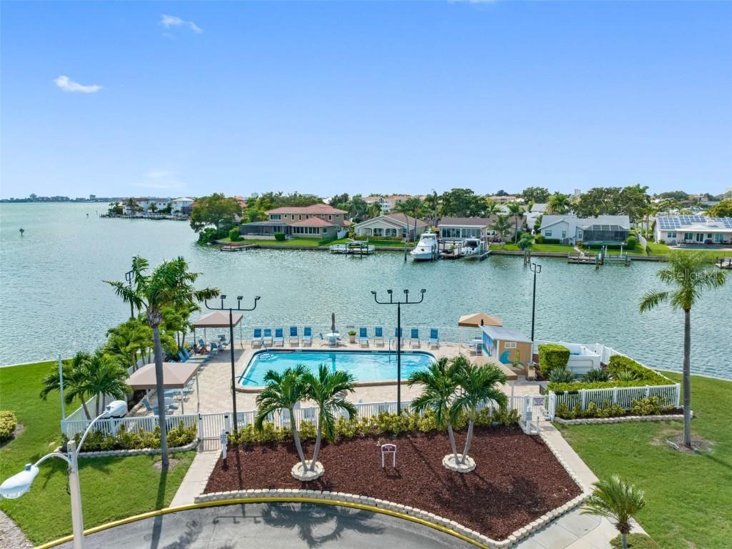 5960 30th Avenue S #408 Gulfport FL 33707 - BOCA CIEGA BAY U8234820 image1