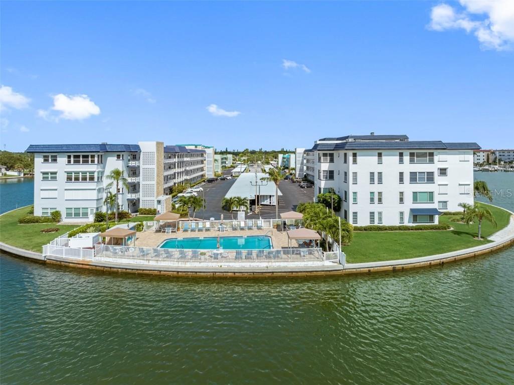 5960 30th Avenue S #409 Gulfport FL 33707 - BOCA CIEGA BAY U8221996 image1