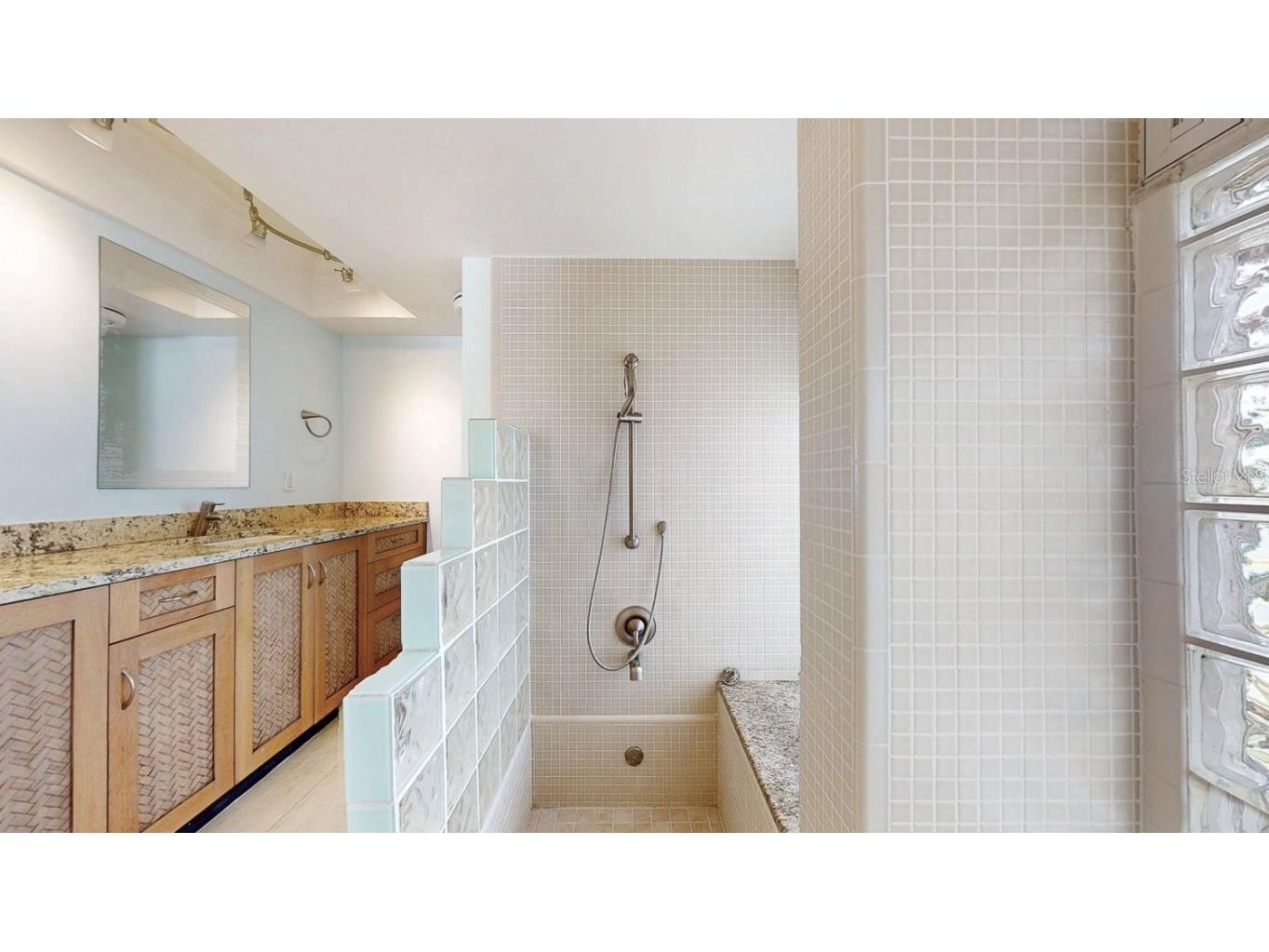 5960 Bahama Way N Saint Pete Beach FL 33706 - BOCA CIEGA BAY TB8415530 image48