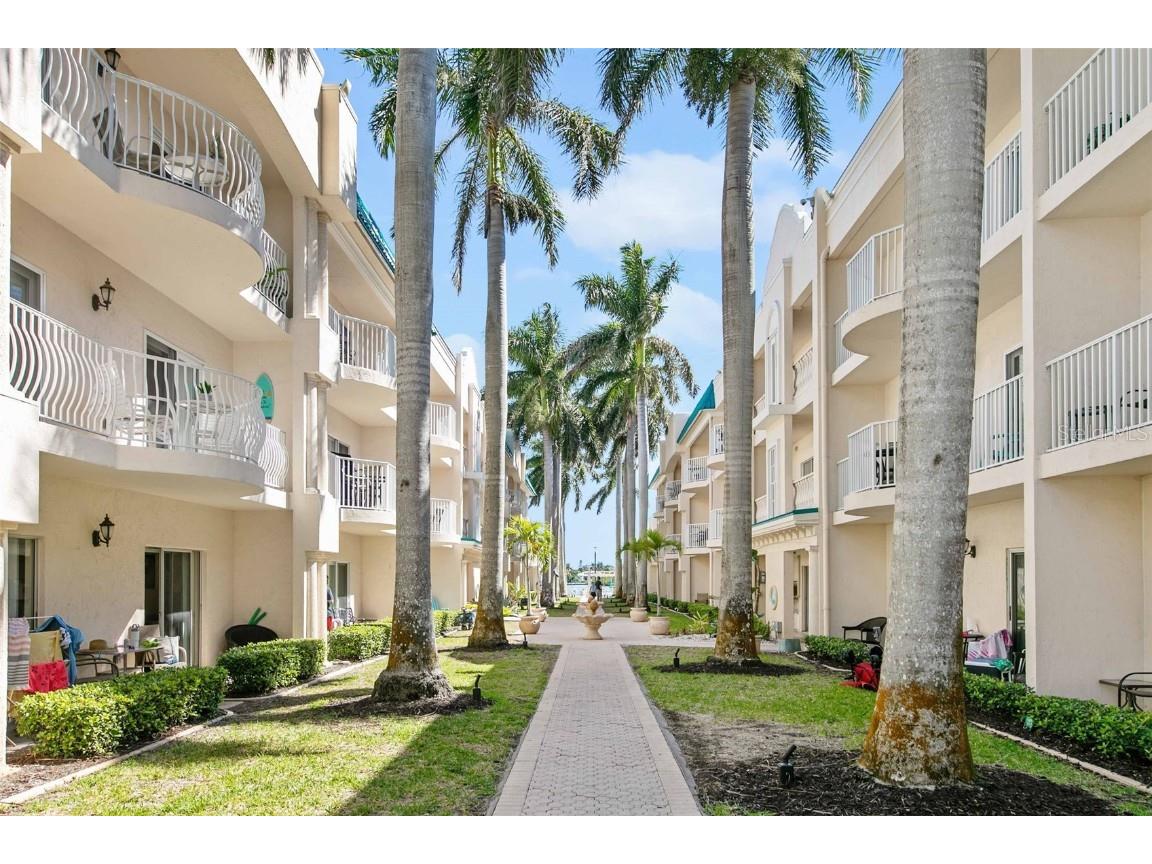 5961 Midnight Pass Road #303 Sarasota FL 34242 - GULF OF MEXICO & ICW A4606204 image1