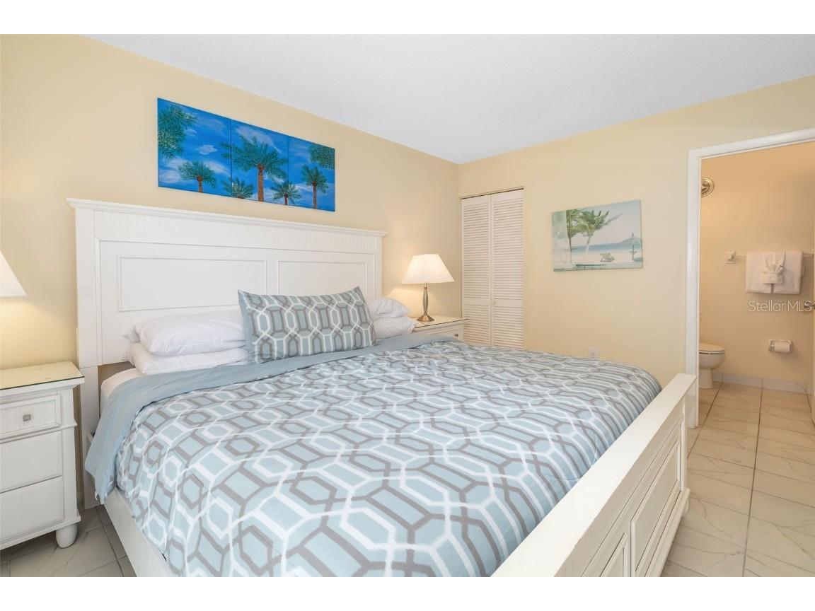 5961 Midnight Pass Road #319 Sarasota FL 34242 - LITTLE SARASOTA BAY & GULF A4659759 image13