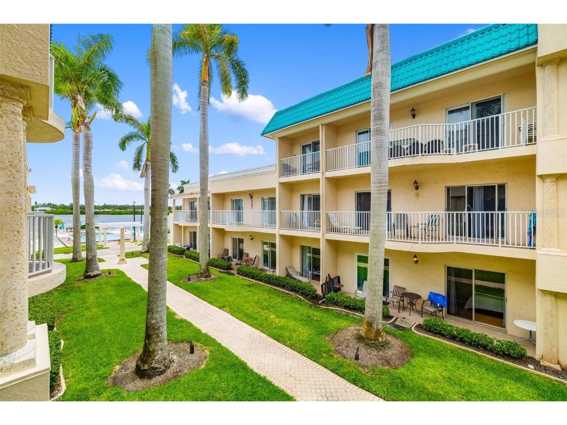 5961 Midnight Pass Road #319 Sarasota FL 34242 - LITTLE SARASOTA BAY & GULF A4659759 image2