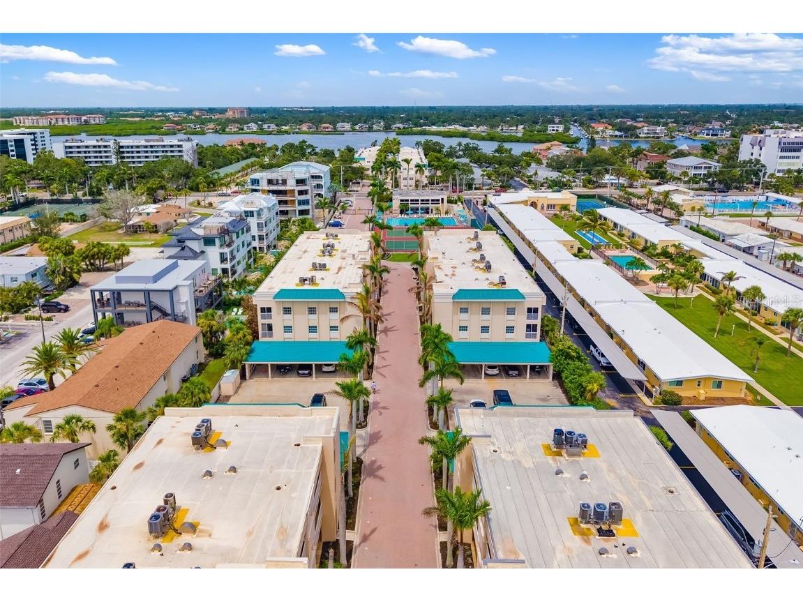 5961 Midnight Pass Road #319 Sarasota FL 34242 - LITTLE SARASOTA BAY & GULF A4659759 image32