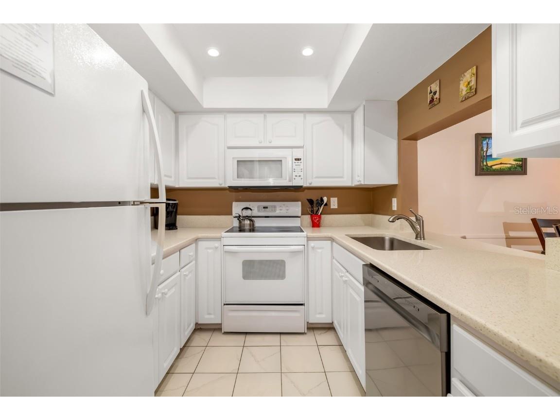 5961 Midnight Pass Road #319 Sarasota FL 34242 - LITTLE SARASOTA BAY & GULF A4659759 image5