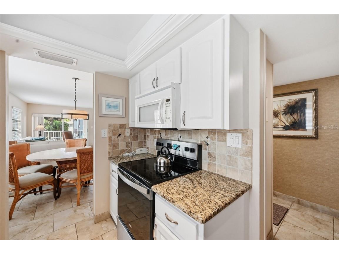 5962 Midnight Pass Road #129 Sarasota FL 34242 A4672593 image10