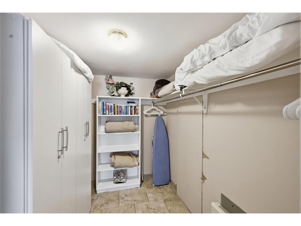 5962 Midnight Pass Road #129 Sarasota FL 34242 A4672593 image12