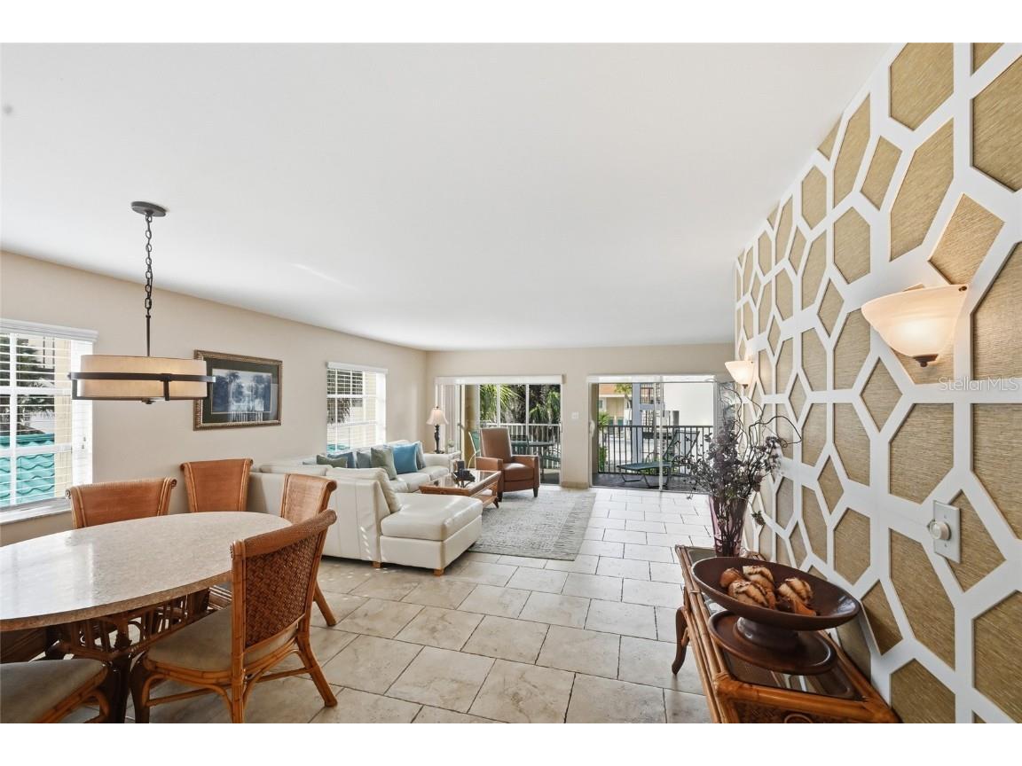 5962 Midnight Pass Road #129 Sarasota FL 34242 A4672593 image3