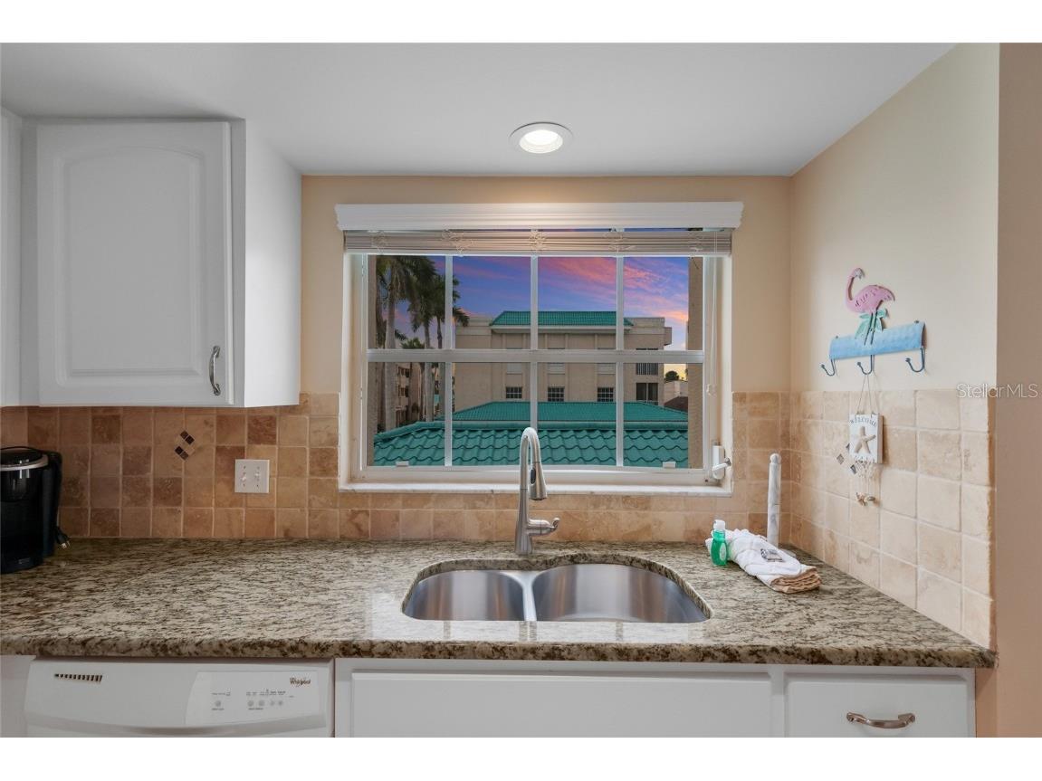 5962 Midnight Pass Road #129 Sarasota FL 34242 A4672593 image34