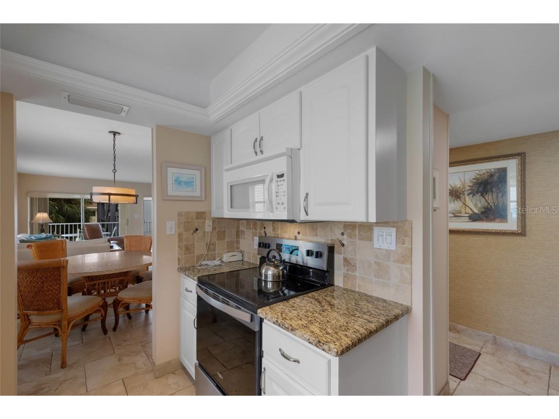 5962 Midnight Pass Road #129 Sarasota FL 34242 A4672593 image36