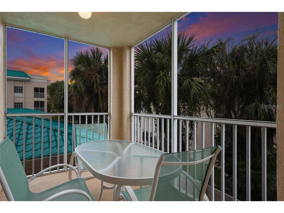 5962 Midnight Pass Road #129 Sarasota FL 34242 A4672593 image43