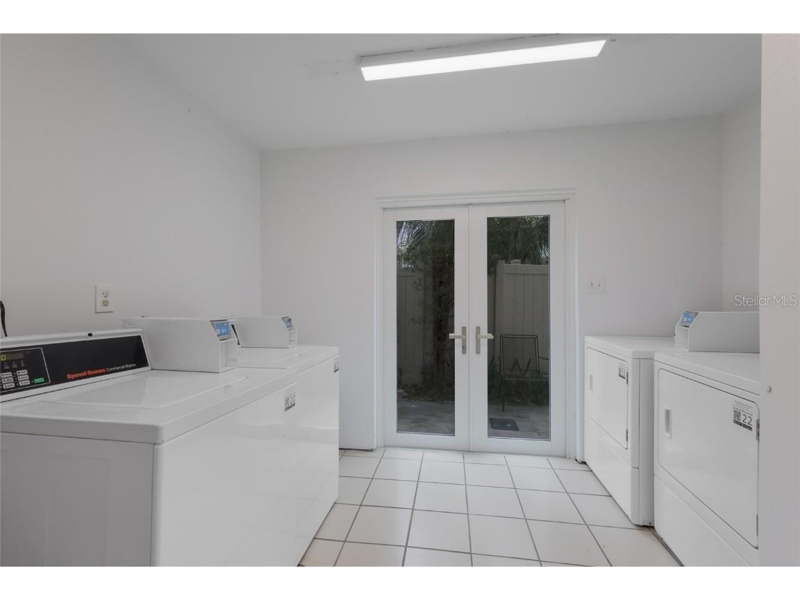 5962 Midnight Pass Road #129 Sarasota FL 34242 A4672593 image46