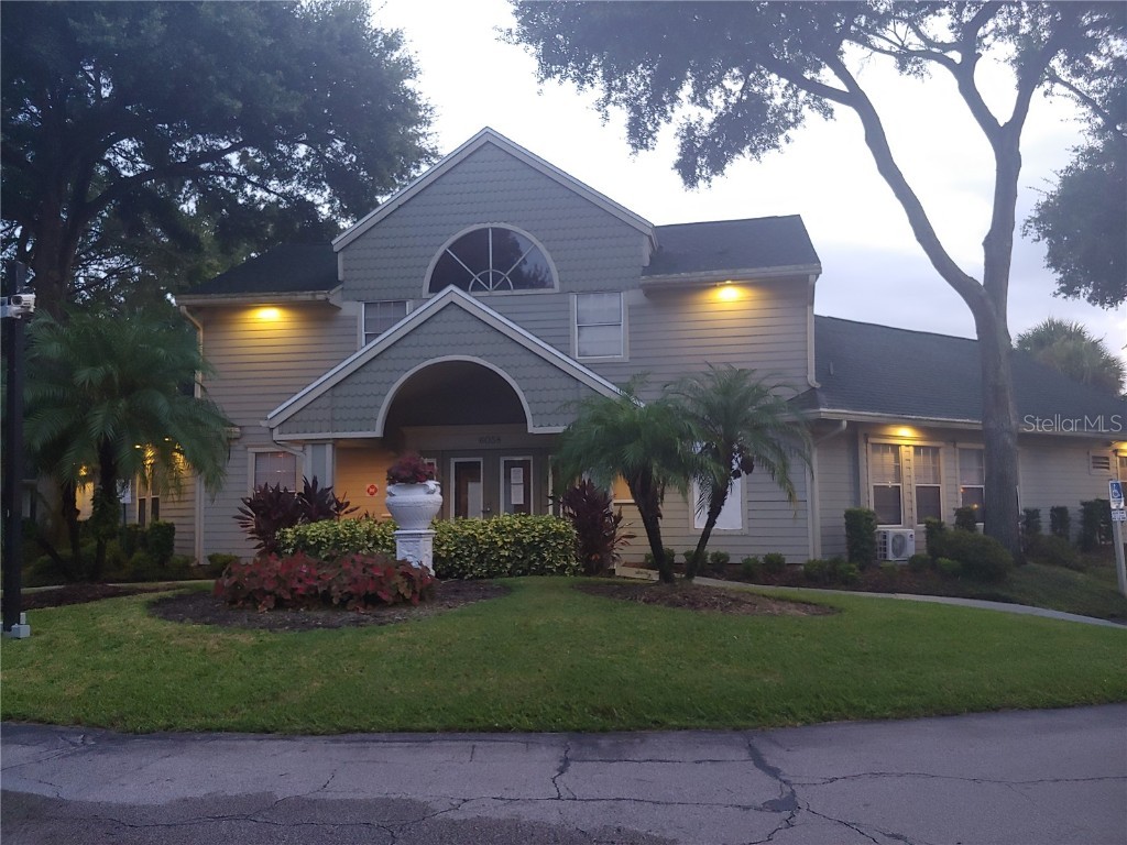 5962 Westgate Drive #202 Orlando FL 32835 G5082241 image1