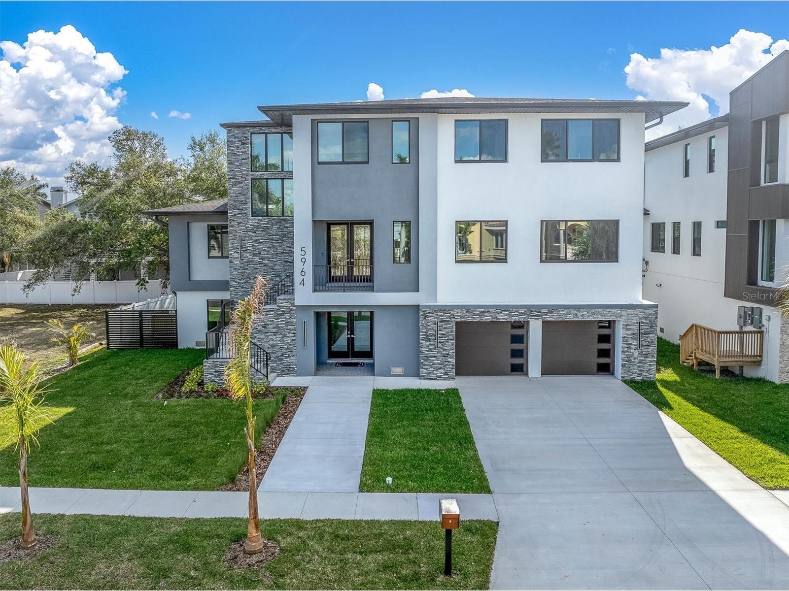 5964 Bayview Circle S Gulfport FL 33707 TB8440527 image1