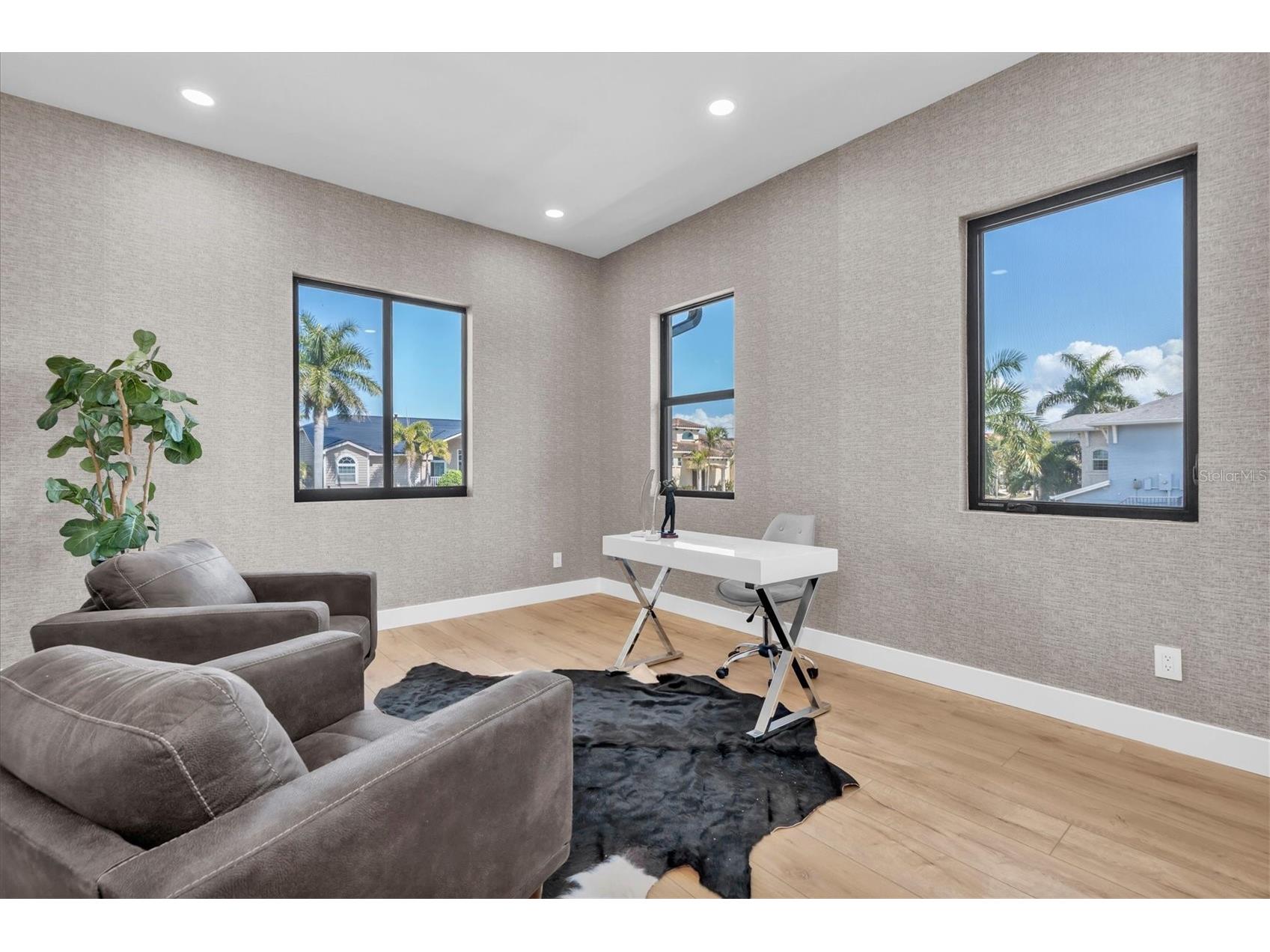 5964 Bayview Circle S Gulfport FL 33707 TB8440527 image25