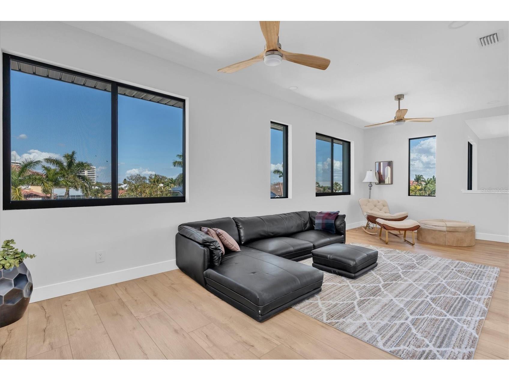 5964 Bayview Circle S Gulfport FL 33707 TB8440527 image30