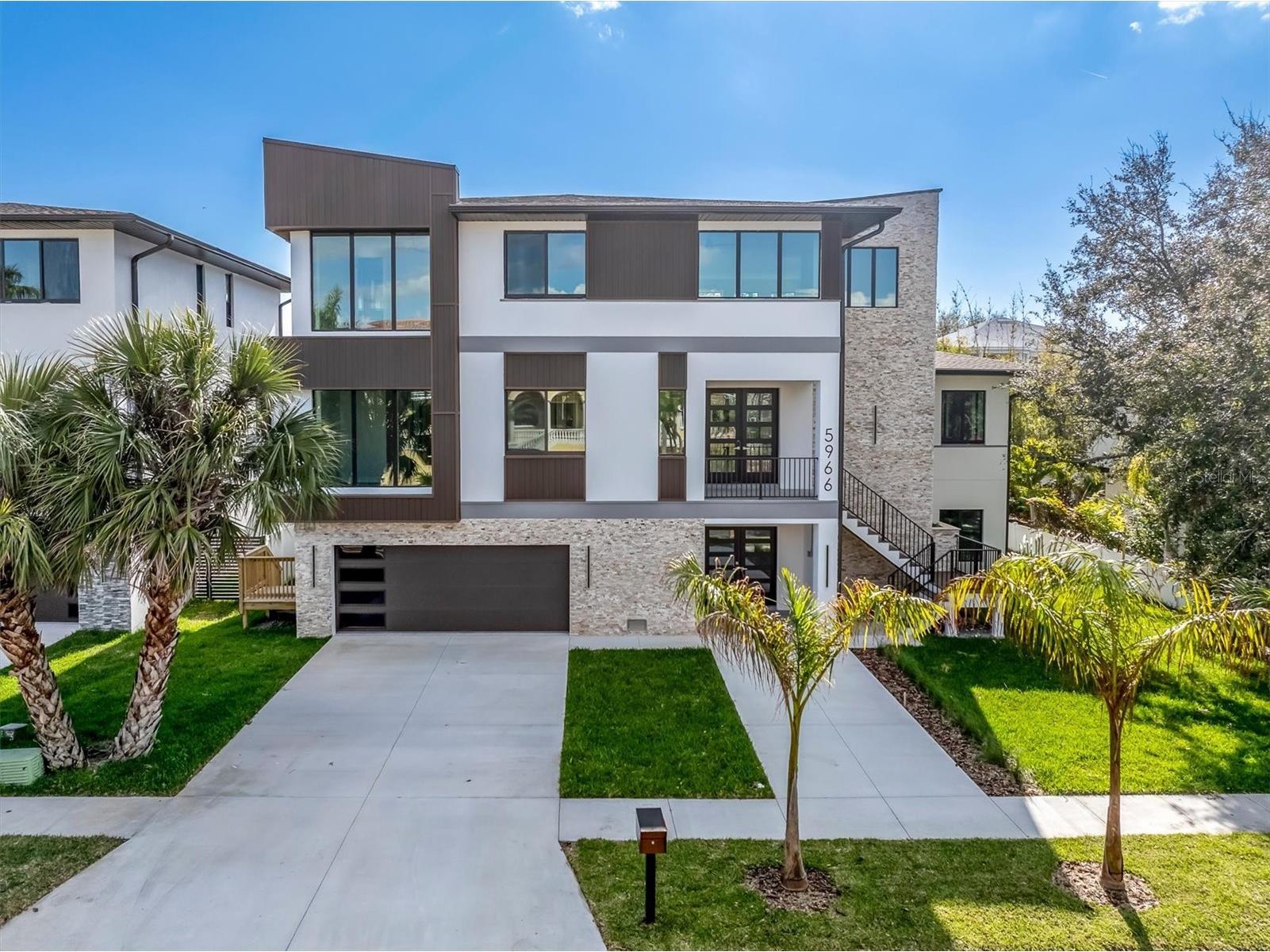 5966 Bayview Circle S Gulfport FL 33707 TB8440541 image1