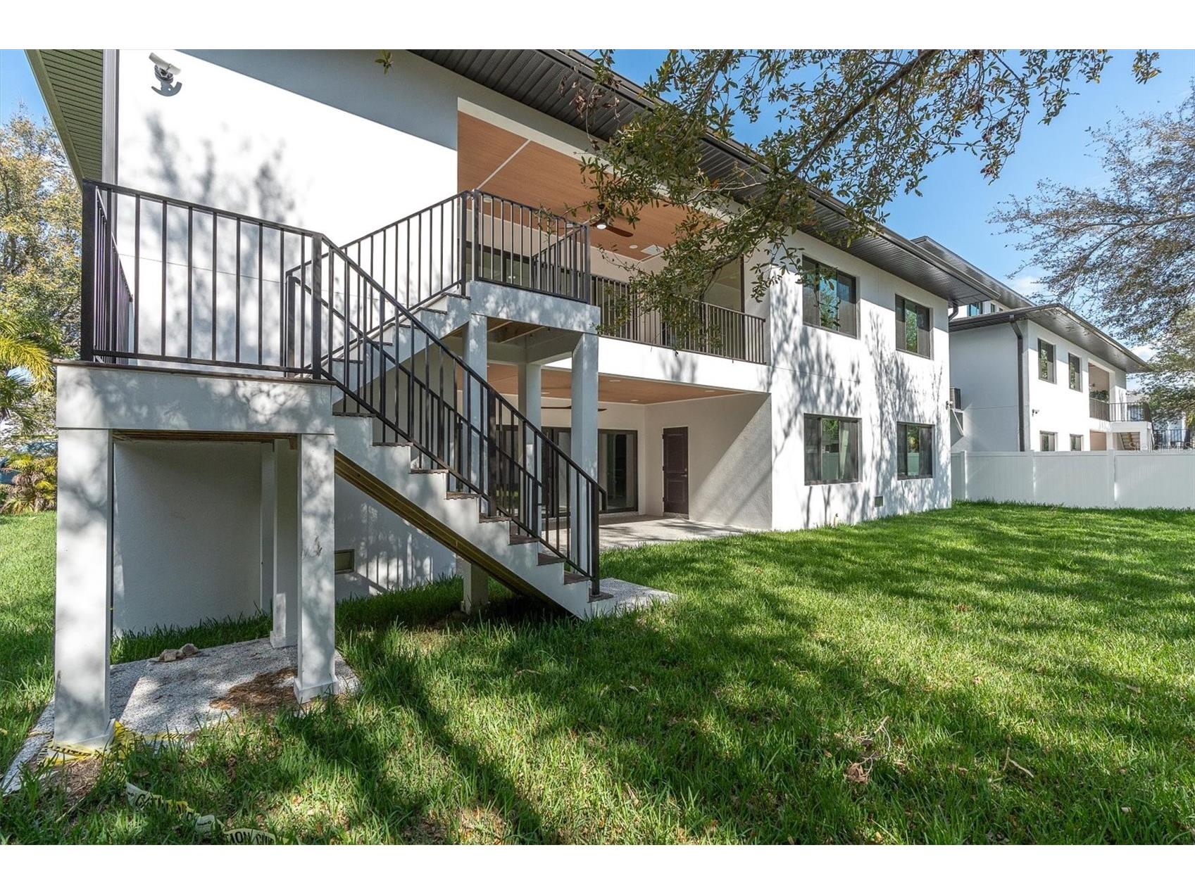 5966 Bayview Circle S Gulfport FL 33707 TB8440541 image2