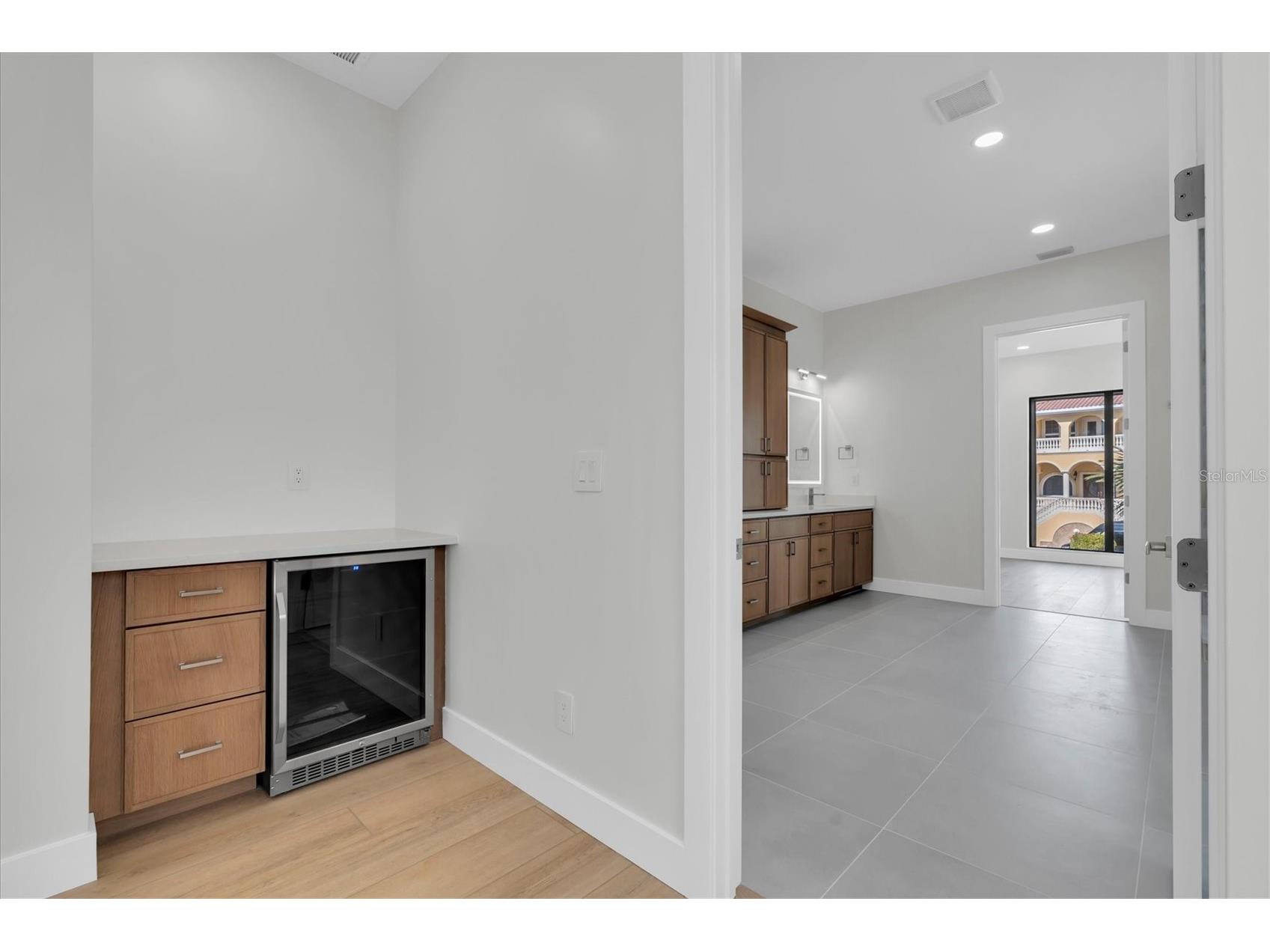 5966 Bayview Circle S Gulfport FL 33707 TB8440541 image27