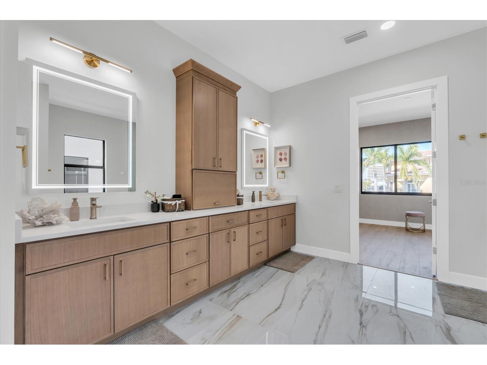 5966 Bayview Circle S Gulfport FL 33707 TB8440541 image28