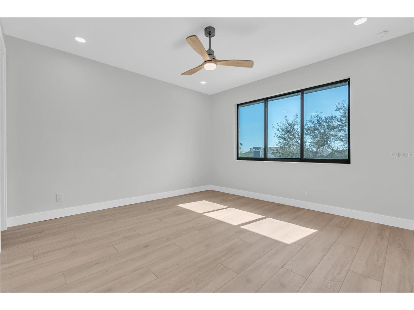 5966 Bayview Circle S Gulfport FL 33707 TB8440541 image39