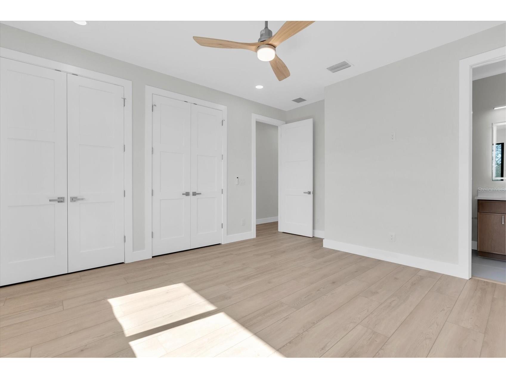 5966 Bayview Circle S Gulfport FL 33707 TB8440541 image40