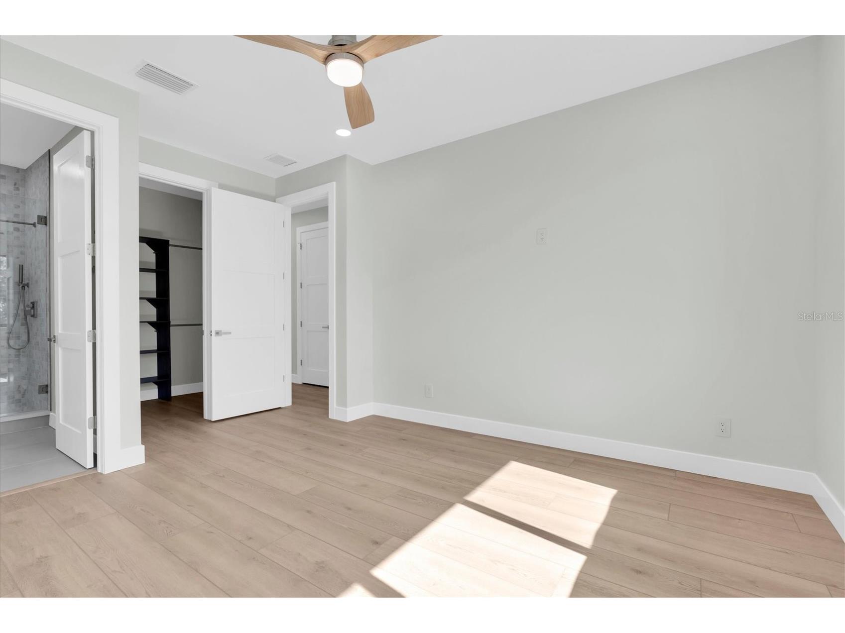 5966 Bayview Circle S Gulfport FL 33707 TB8440541 image43