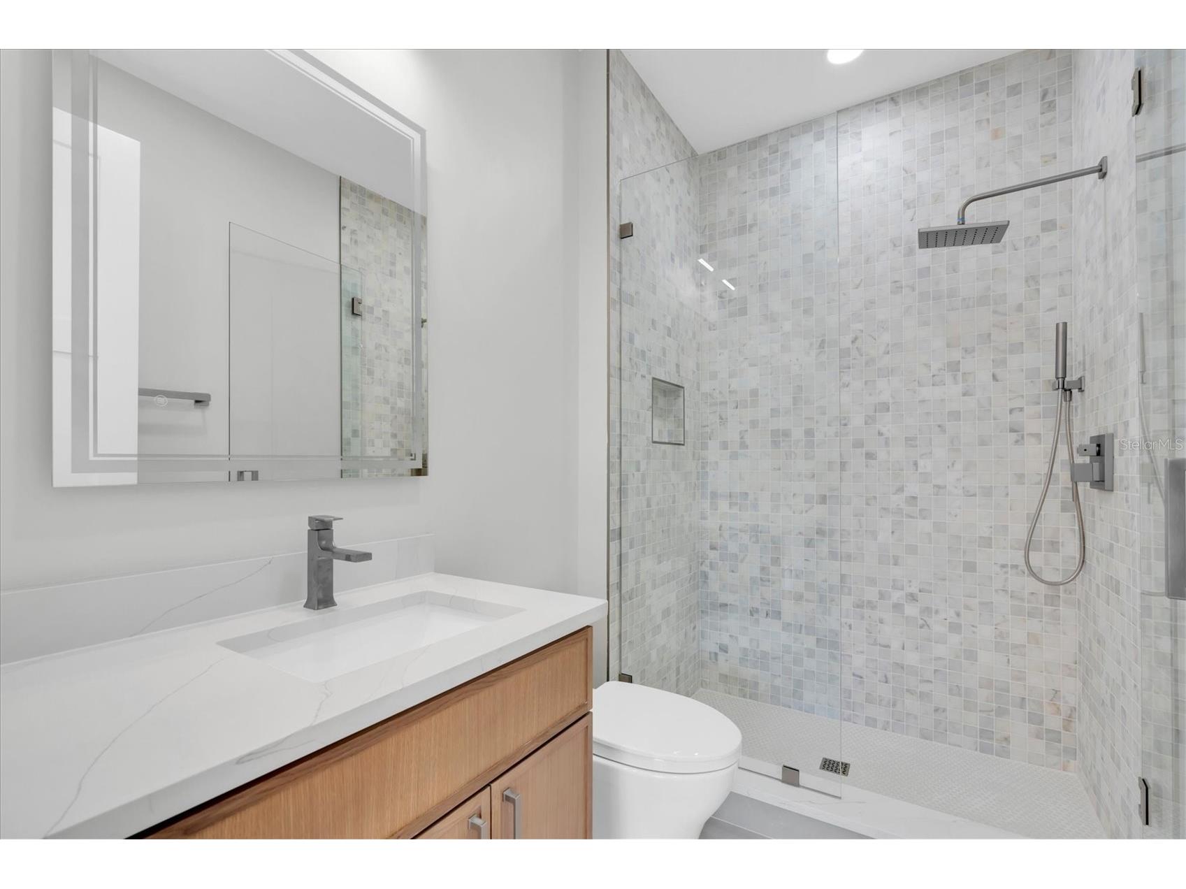 5966 Bayview Circle S Gulfport FL 33707 TB8440541 image44