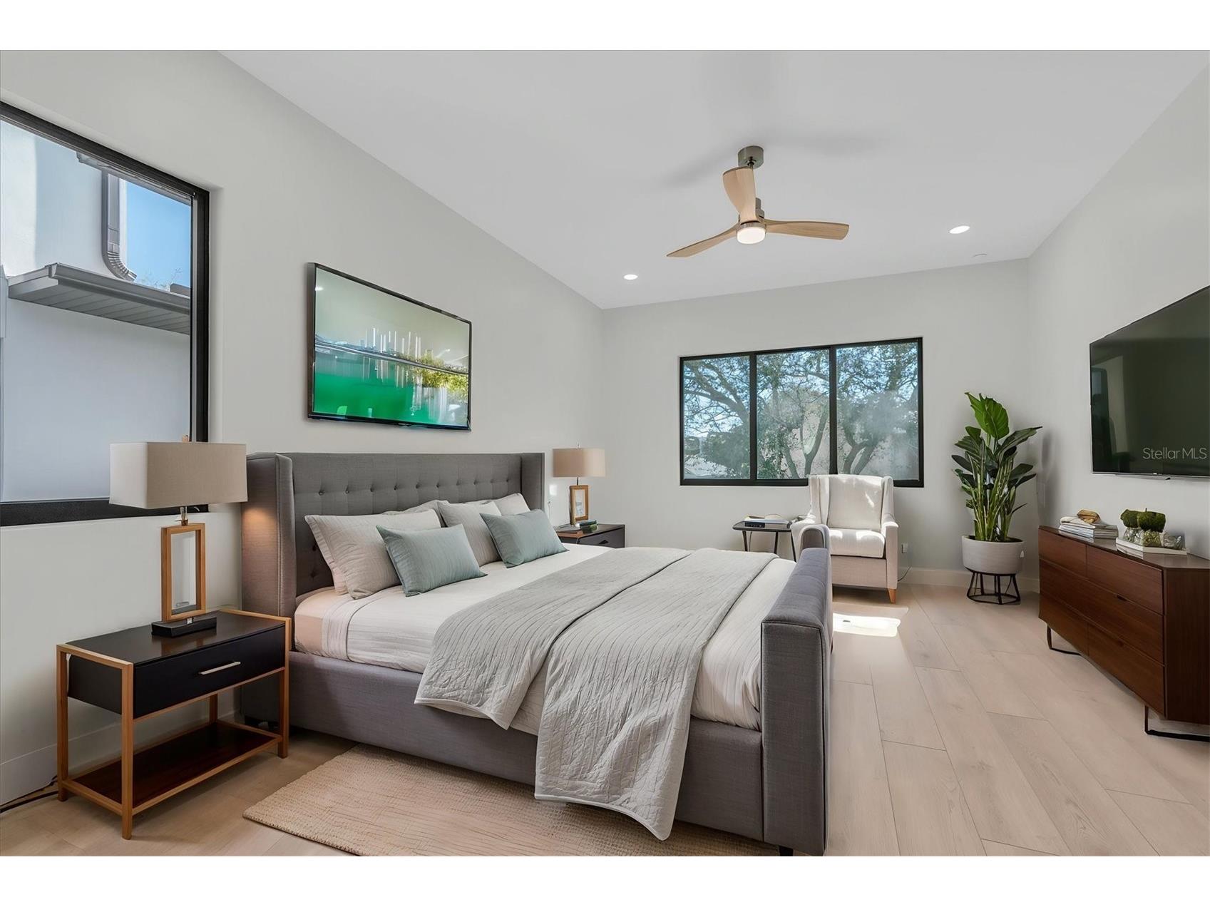 5966 Bayview Circle S Gulfport FL 33707 TB8440541 image5