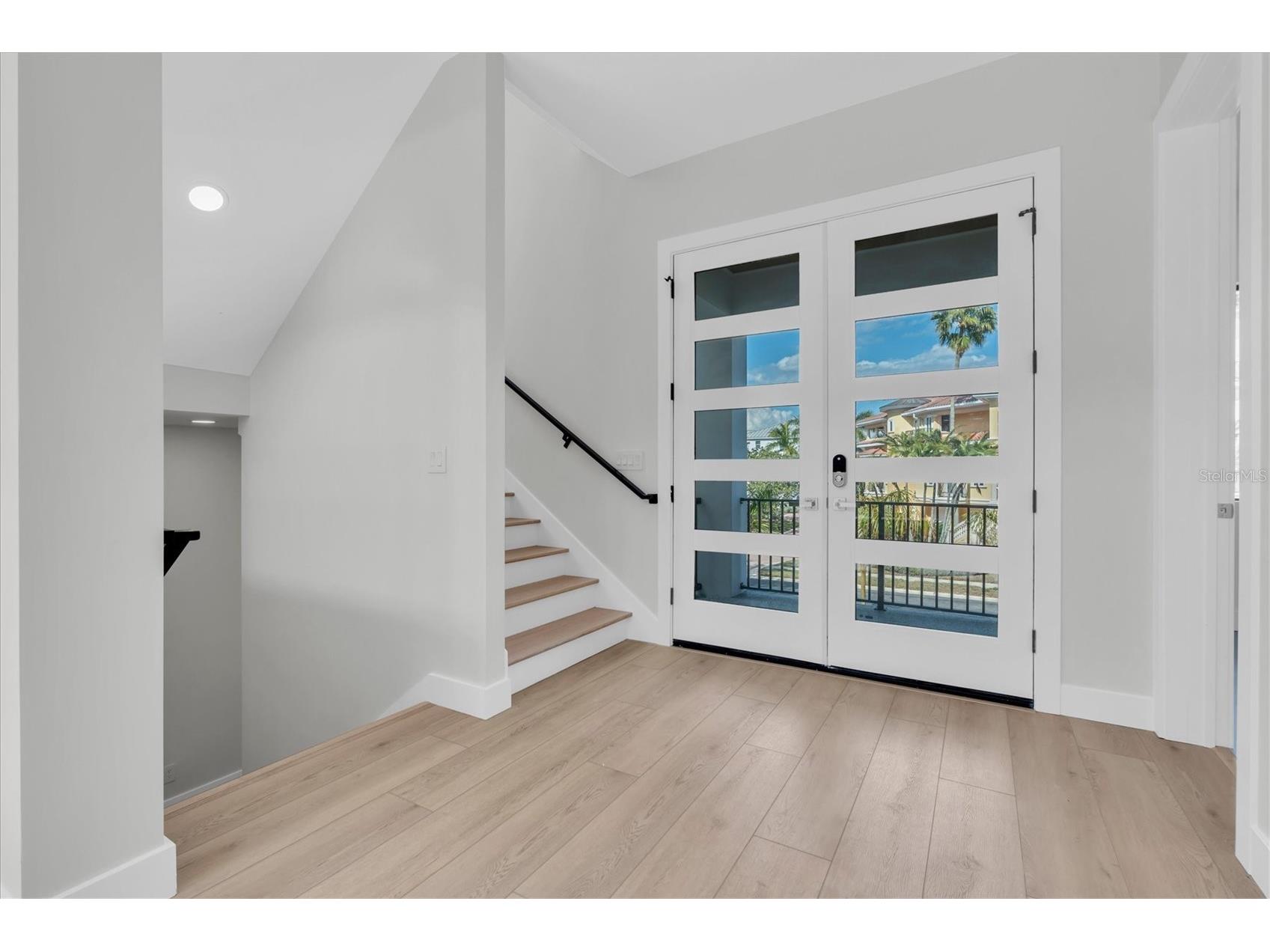 5966 Bayview Circle S Gulfport FL 33707 TB8440541 image6