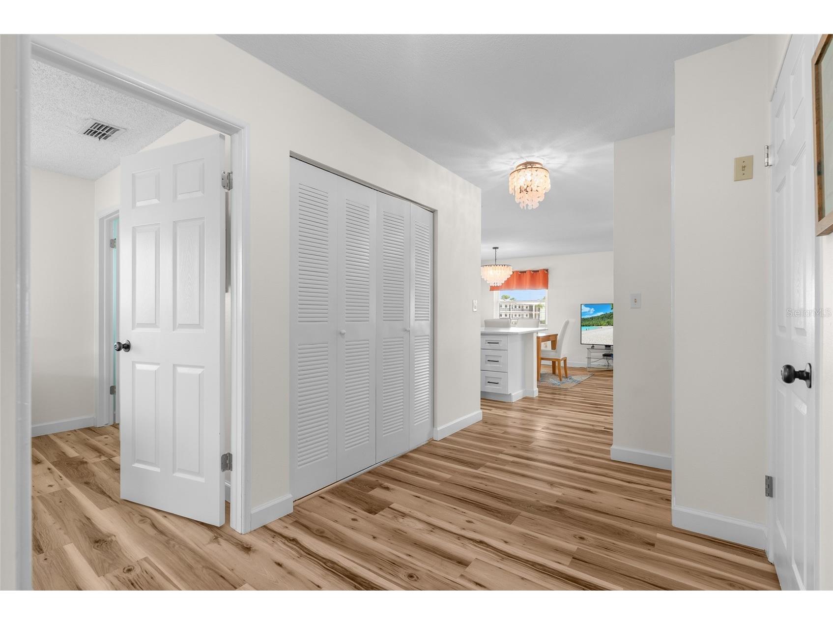 5967 Terrace Park Drive N #201 Saint Petersburg FL 33709 TB8506558 image18
