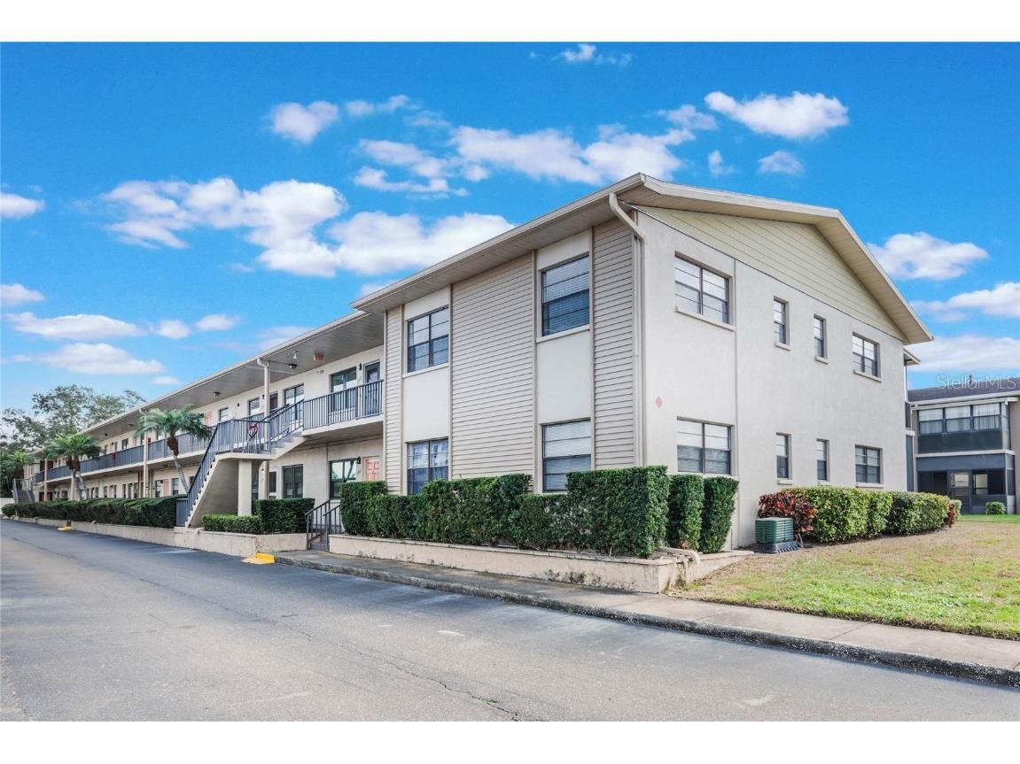 5967 Terrace Park Drive N #202 Saint Petersburg FL 33709 TB8419441 image1
