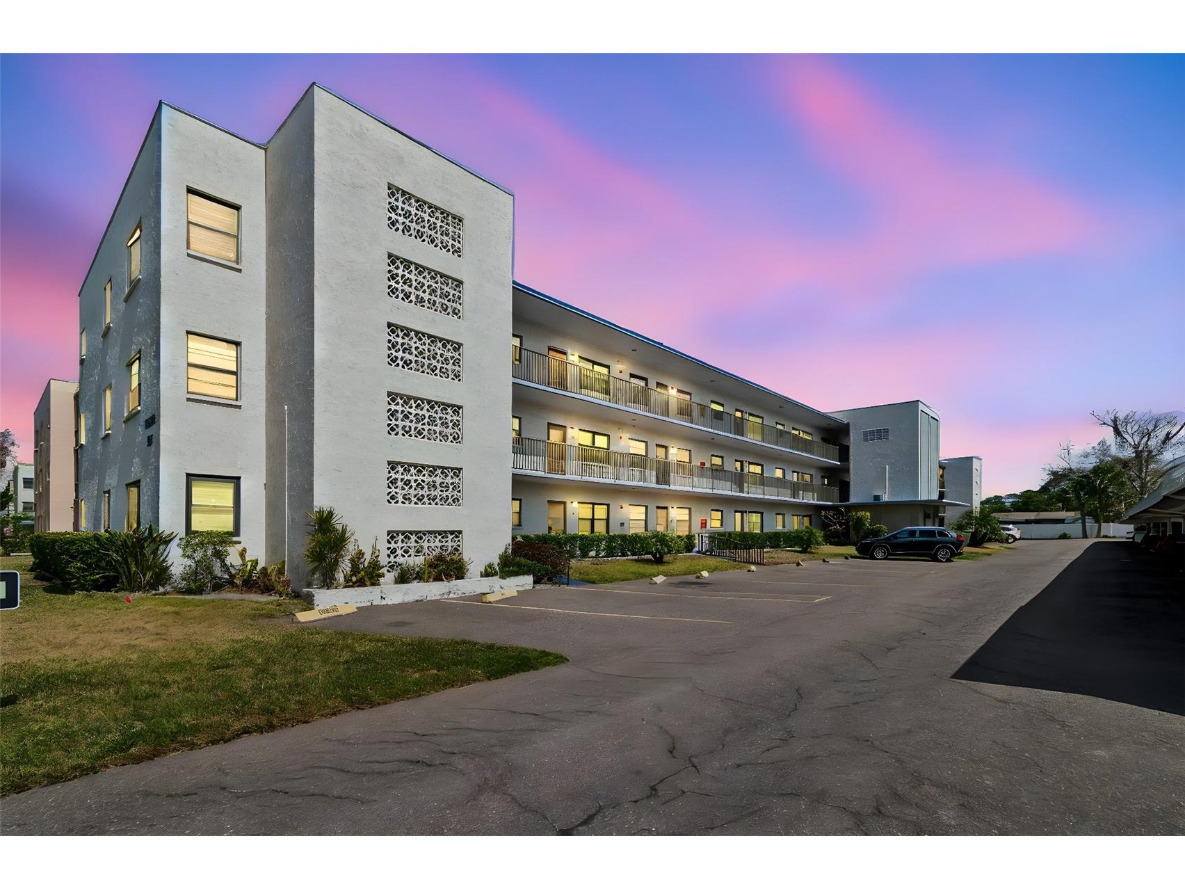 5969 Terrace Park Drive N #307 Saint Petersburg FL 33709 TB8477408 image1