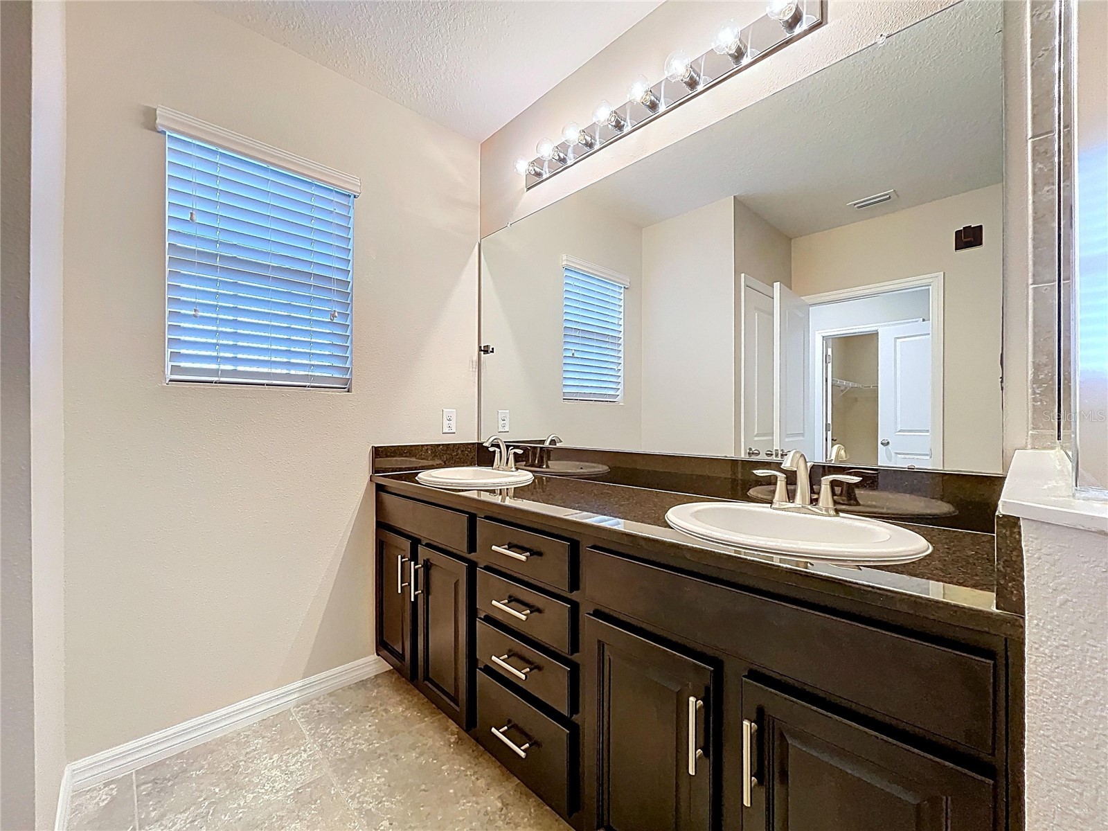 597 52nd Terrace N Saint Petersburg FL 33703 TB8492733 image20