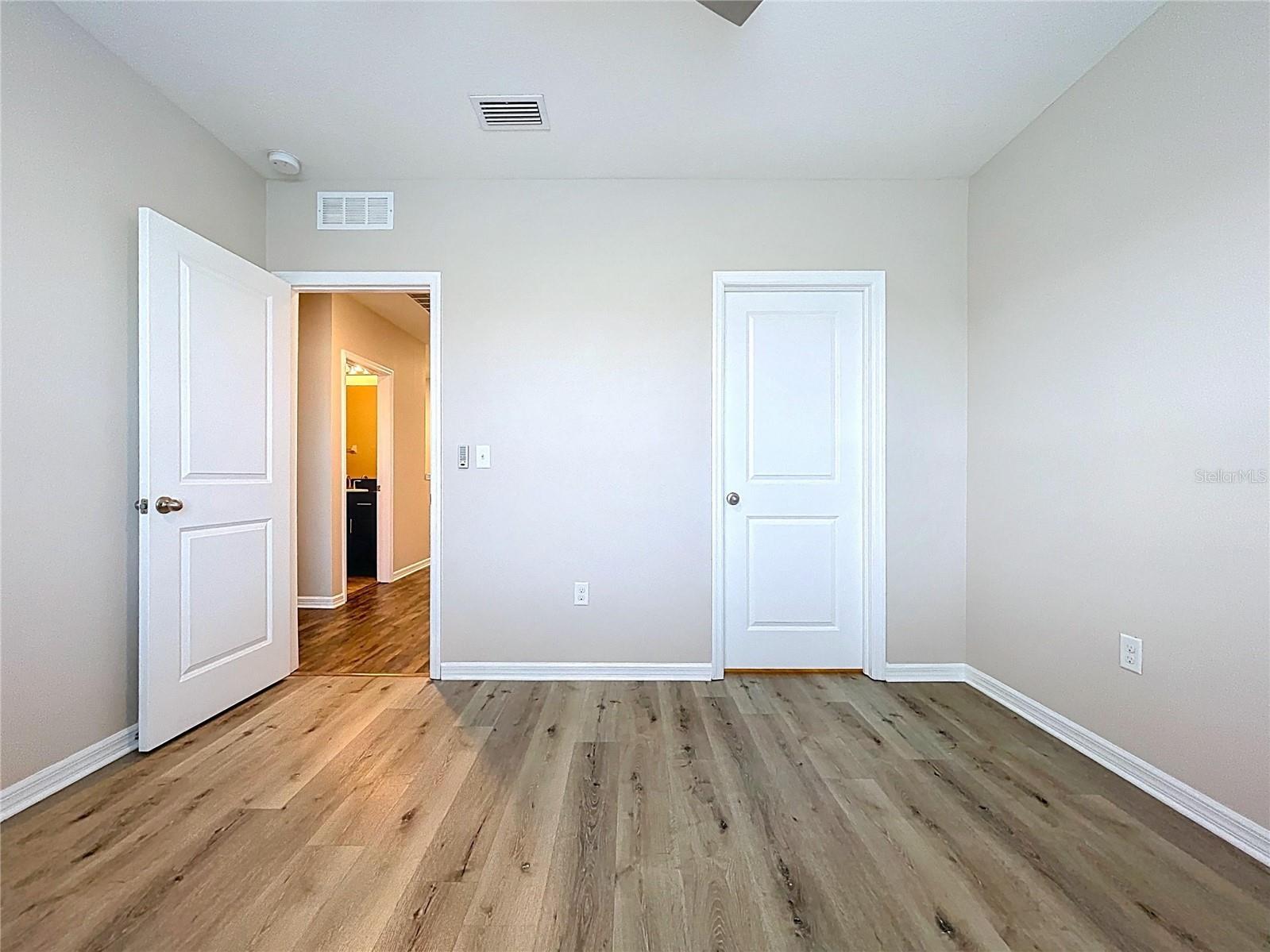 597 52nd Terrace N Saint Petersburg FL 33703 TB8492733 image28