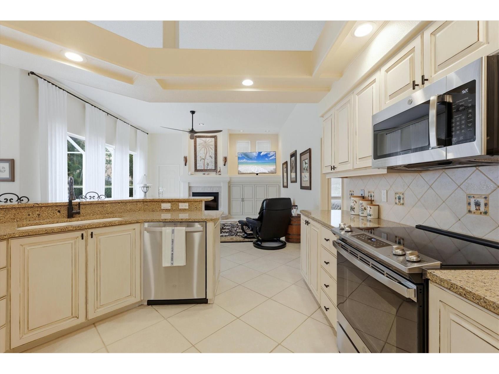 597 Aston Woods Court Venice FL 34293 N6144657 image17