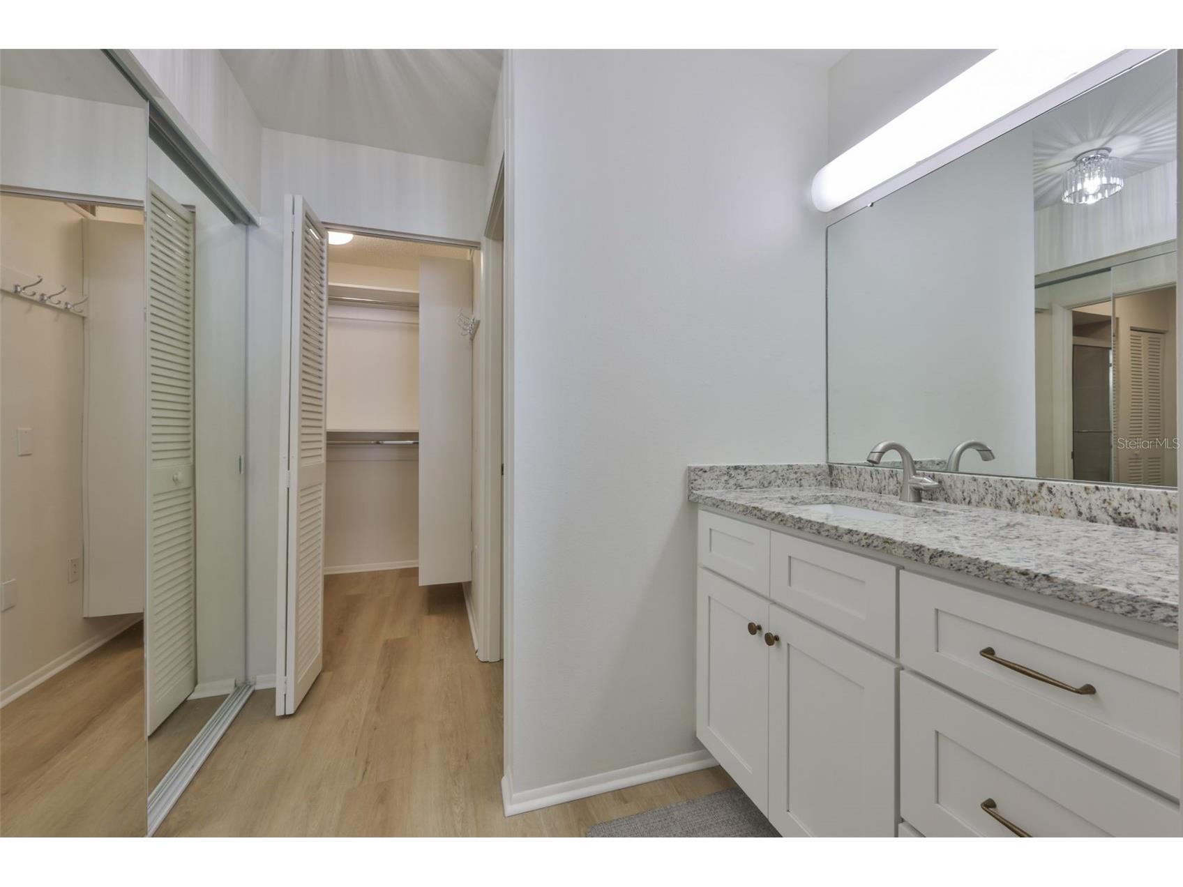 597 Lakeside Drive #597 Bradenton FL 34210 A4684388 image19