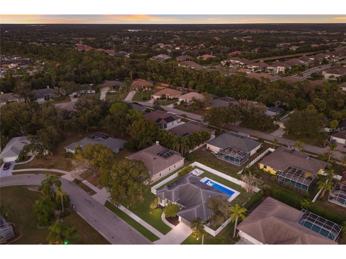 597 Oak River Court Osprey FL 34229 A4673797 image43