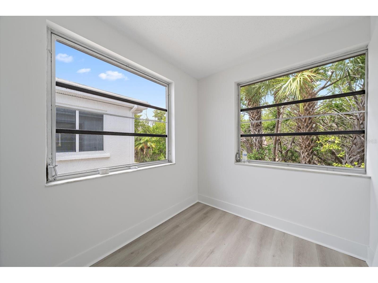 597 Spanish Drive N #12 Longboat Key FL 34228 A4690602 image21