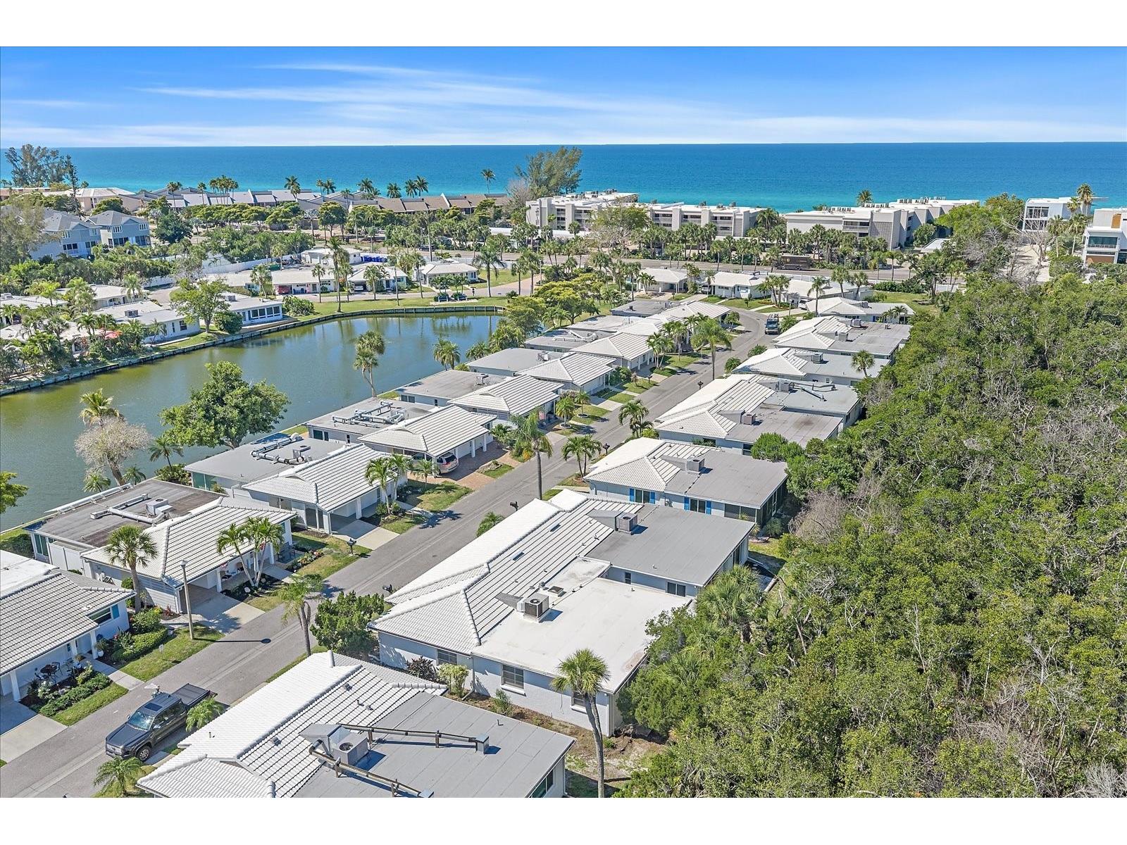 597 Spanish Drive N #12 Longboat Key FL 34228 A4690602 image31