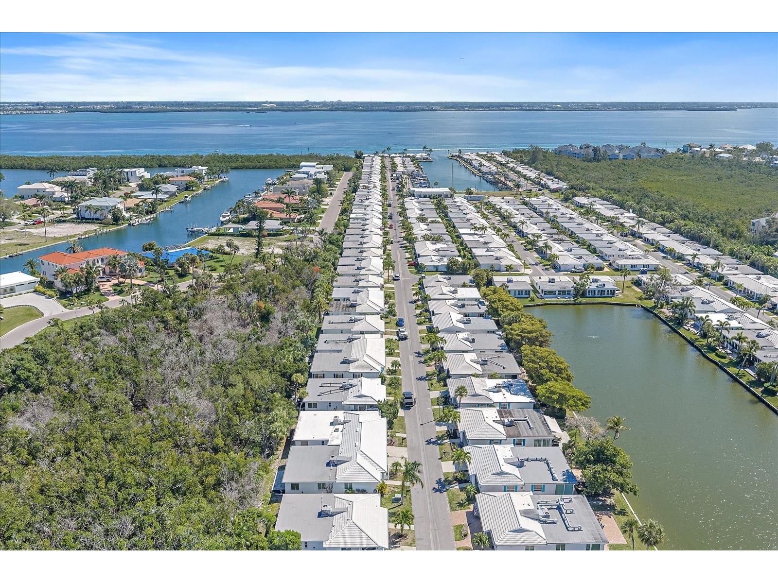 597 Spanish Drive N #12 Longboat Key FL 34228 A4690602 image33