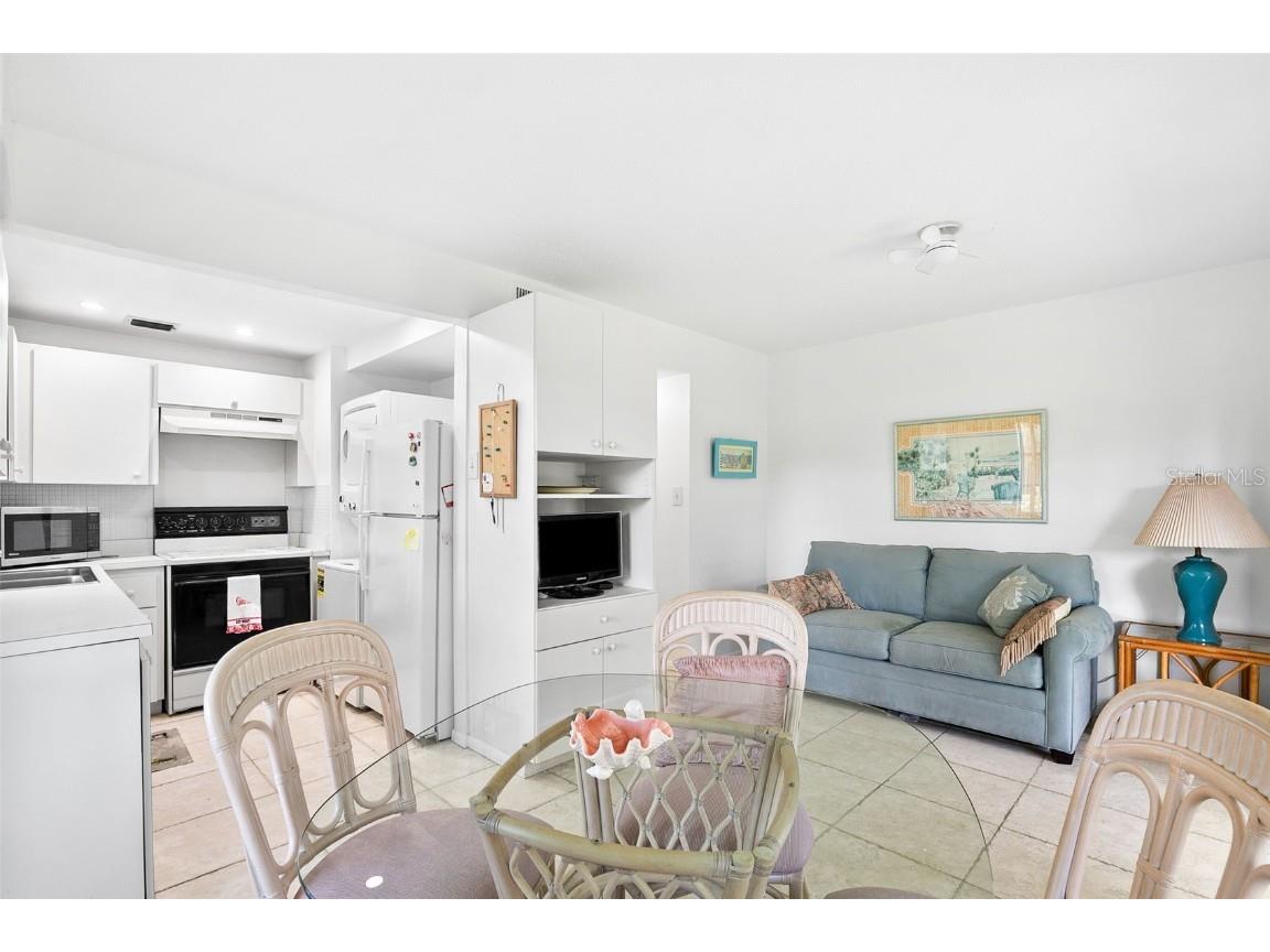 597 Sutton Place Longboat Key FL 34228 - SARASOTA BAY GULF OF MEXICO A4669989 image15