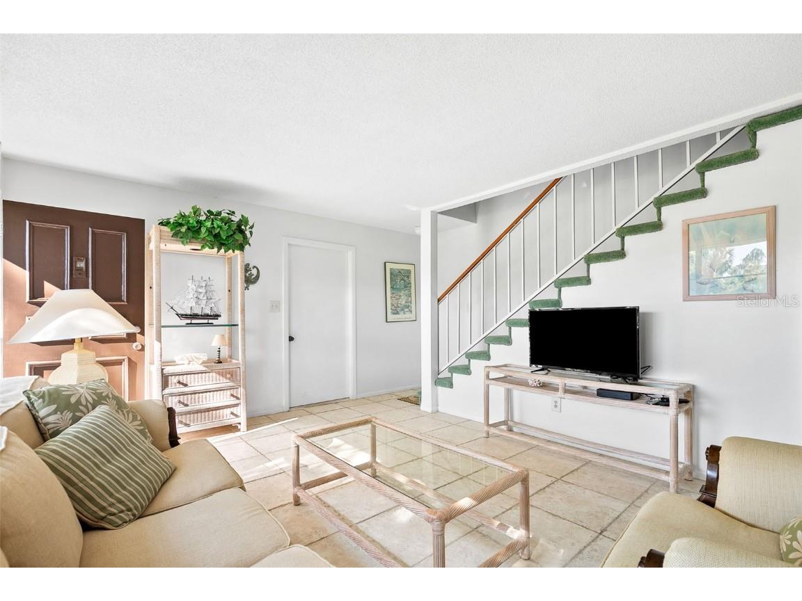 597 Sutton Place Longboat Key FL 34228 - SARASOTA BAY GULF OF MEXICO A4669989 image2