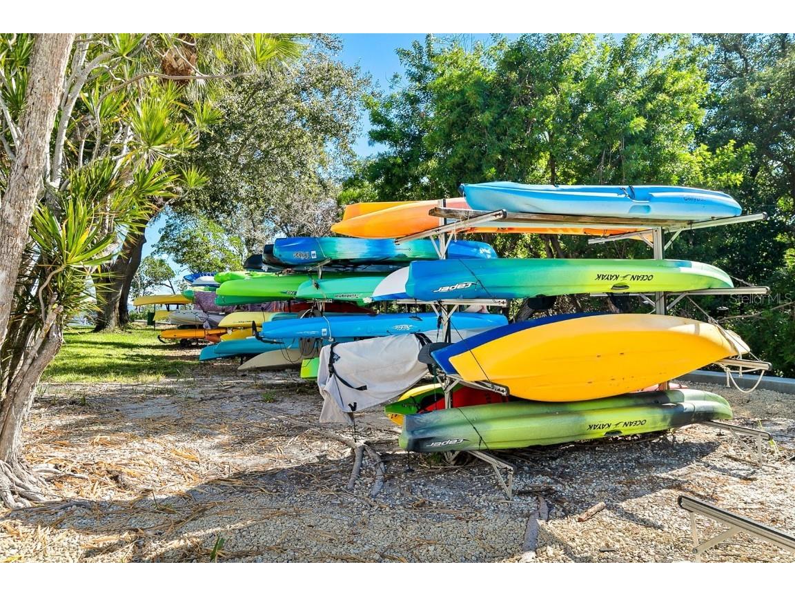 597 Sutton Place Longboat Key FL 34228 - SARASOTA BAY GULF OF MEXICO A4669989 image23