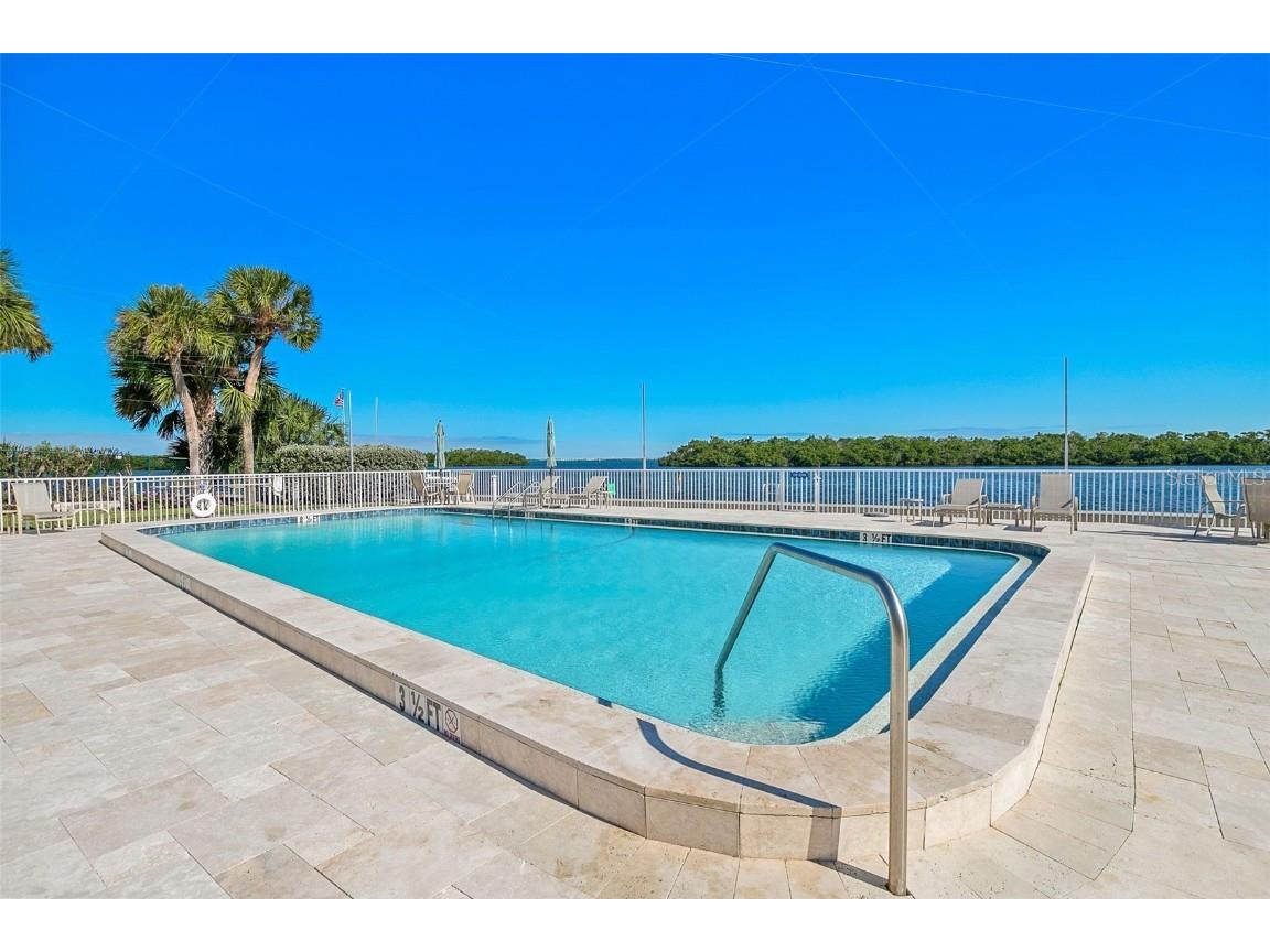 597 Sutton Place Longboat Key FL 34228 - SARASOTA BAY GULF OF MEXICO A4669989 image27